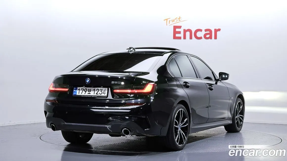 BMW 3-Series 2022 из KR, фото 2