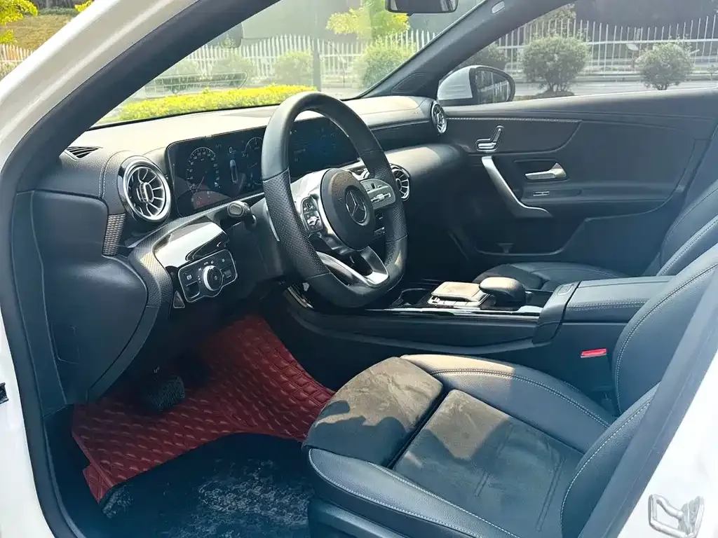 Mercedes-Benz A-Class 2021 из CN, фото 8
