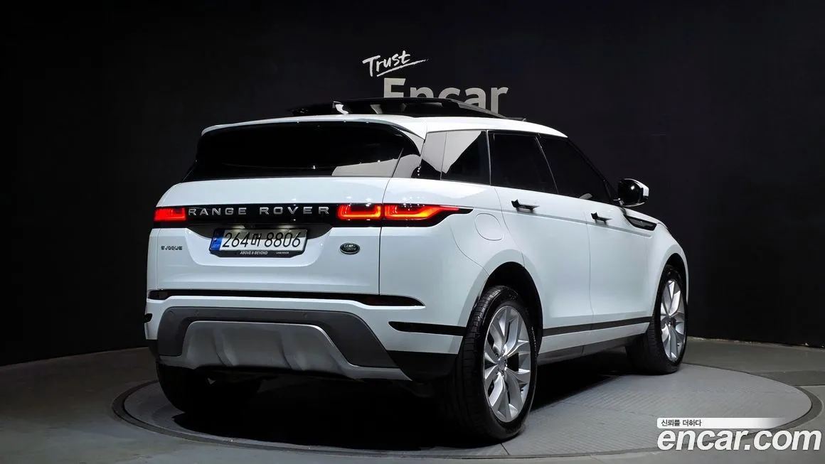 Land Rover Range Rover Evoque 2023 из KR, фото 2