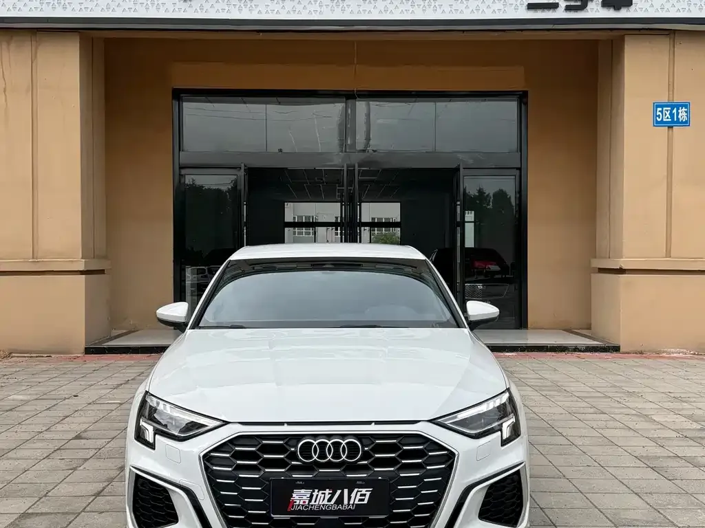 Audi A3 2021 из CN, фото 1