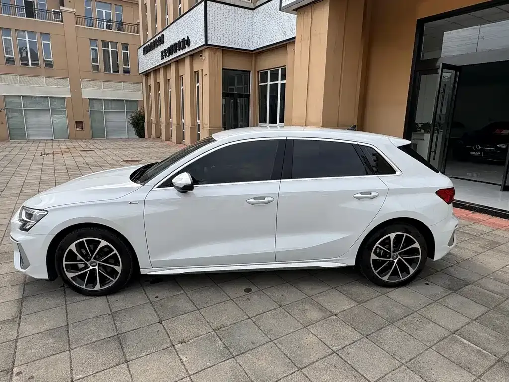 Audi A3 2021 из CN, фото 4