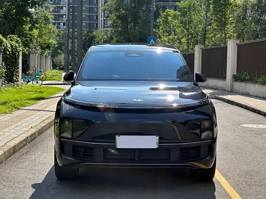 Li Auto L8 2024 из CN, фото 2