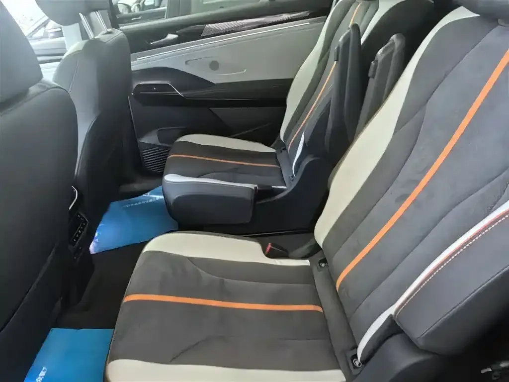 Volkswagen ID.6 Crozz 2023 из CN, фото 10