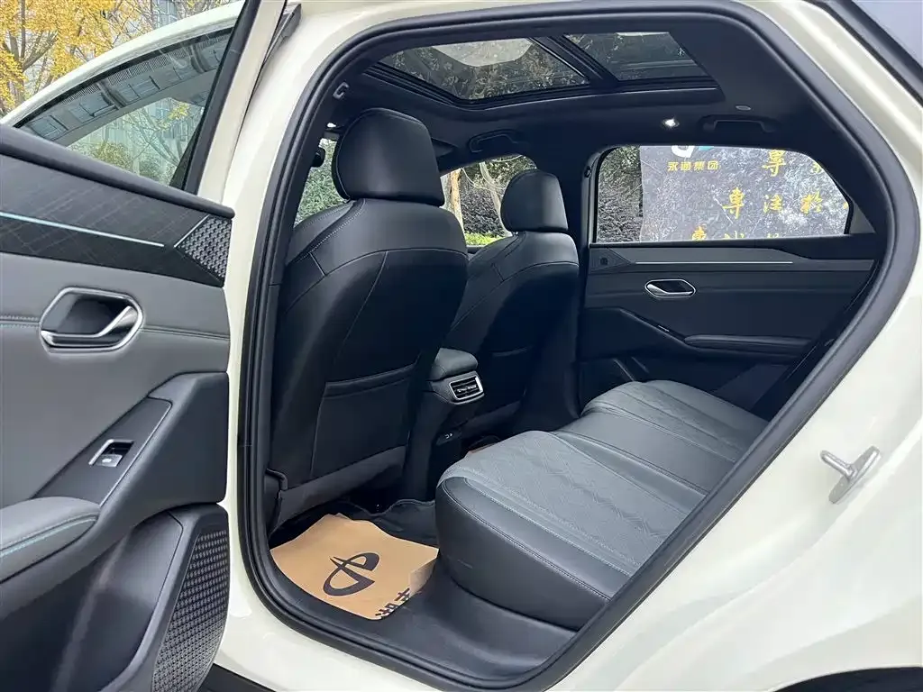 BYD Qin L 2025 из CN, фото 5