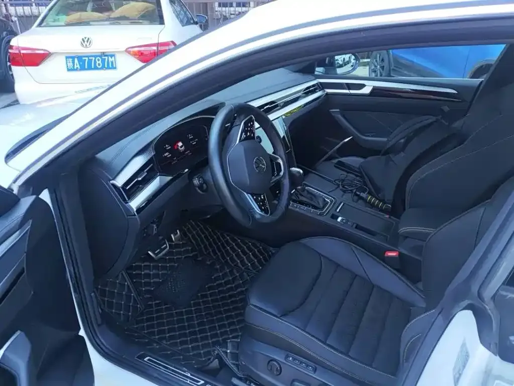 Volkswagen CC 2024 из CN, фото 3
