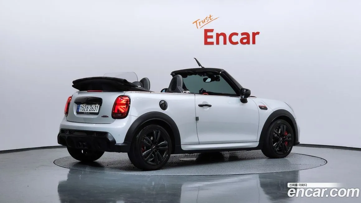 Mini Cooper Convertible — фото 2