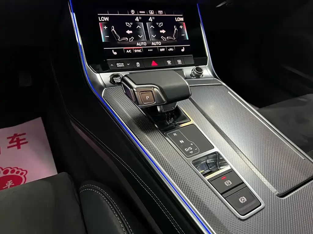 Audi A6L 2021 из CN, фото 6