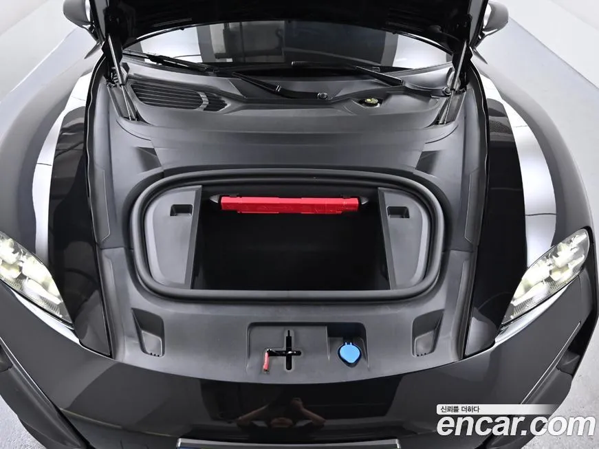 Porsche Taycan 2025 из KR, фото 6