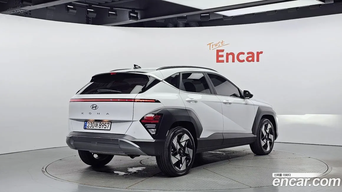 Hyundai Kona — фото 2