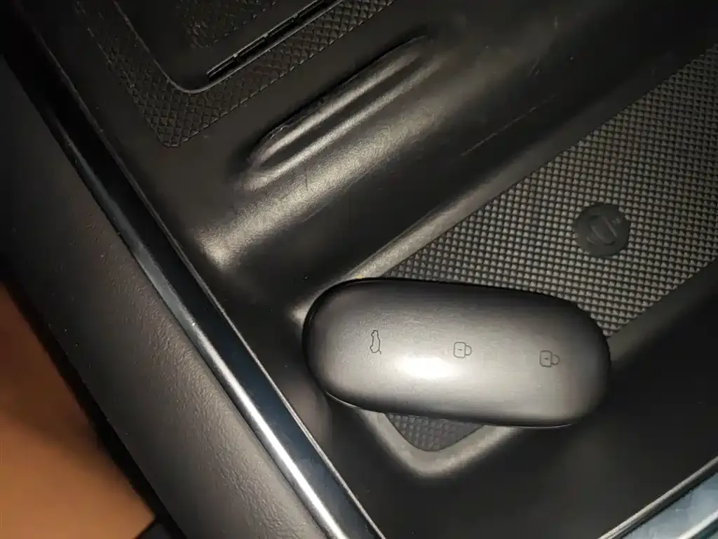 Li Auto L9 2024 из CN, фото 9