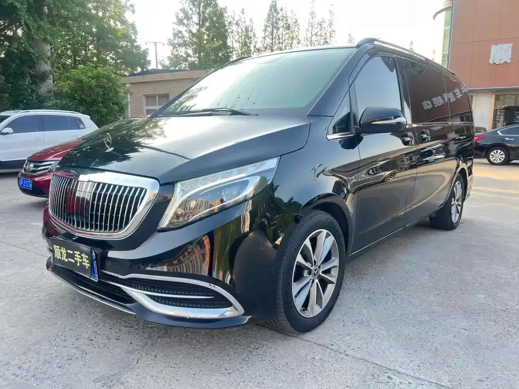 Mercedes-Benz V-Class 2022 из CN, фото 1