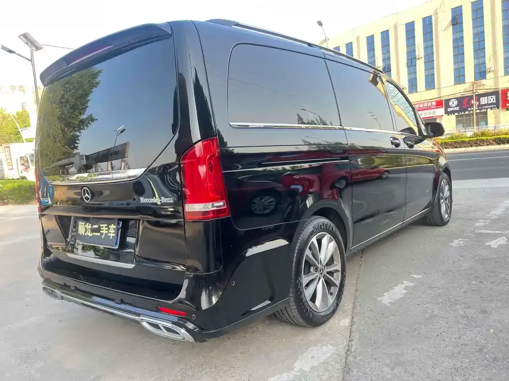 Mercedes-Benz V-Class 2022 из CN, фото 4
