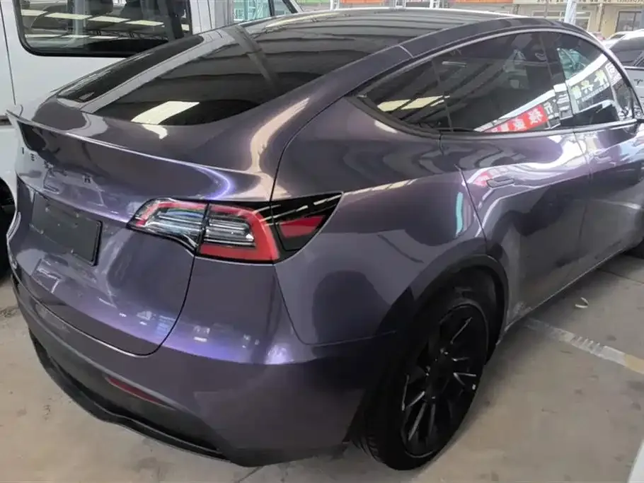 Tesla Model Y — фото 3