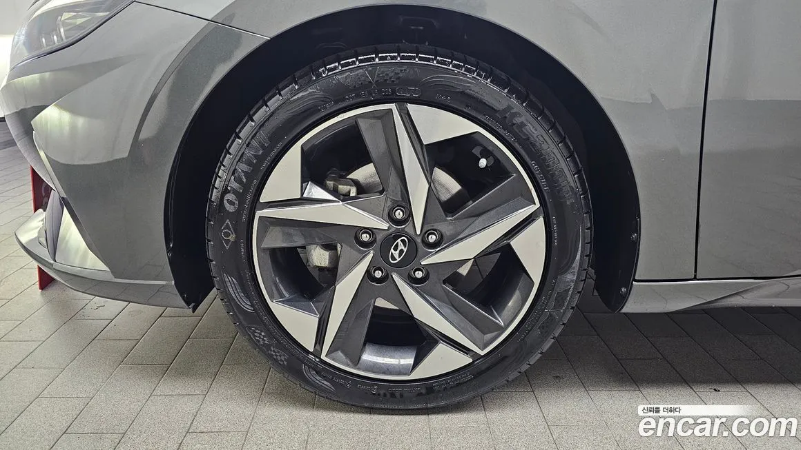 Hyundai AVANTE — фото 5