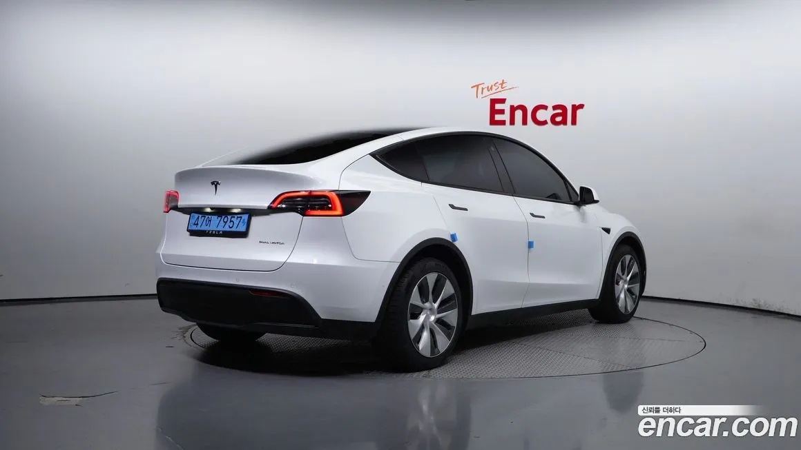 Tesla Model Y 2022 из KR, фото 2