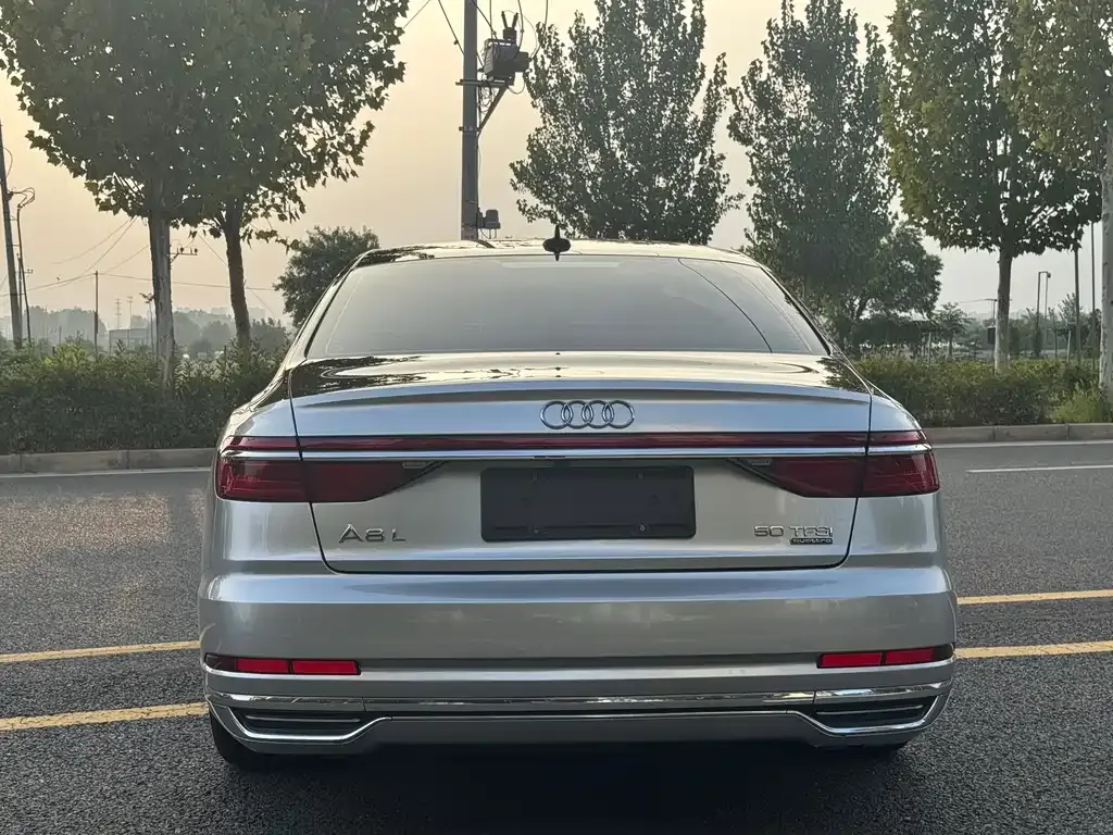 Audi A8 2021 из CN, фото 7