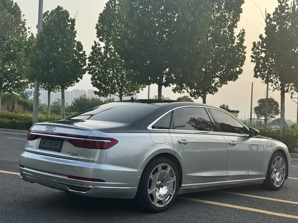Audi A8 2021 из CN, фото 9