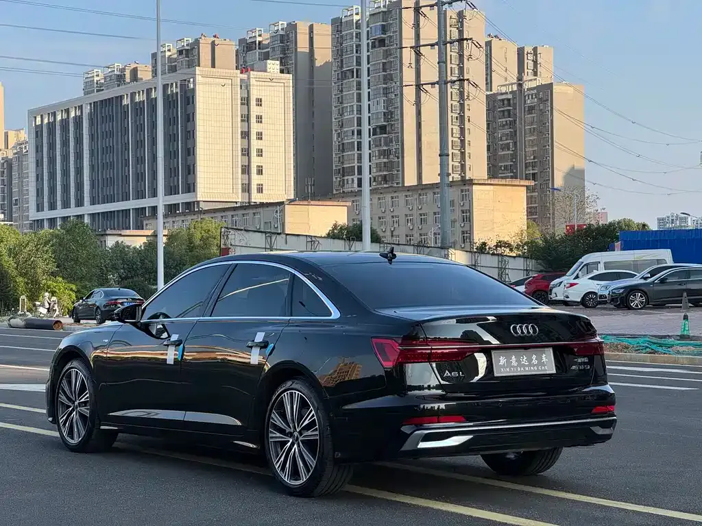 Audi A6L 2024 из CN, фото 4