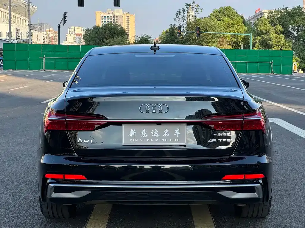 Audi A6L 2024 из CN, фото 5