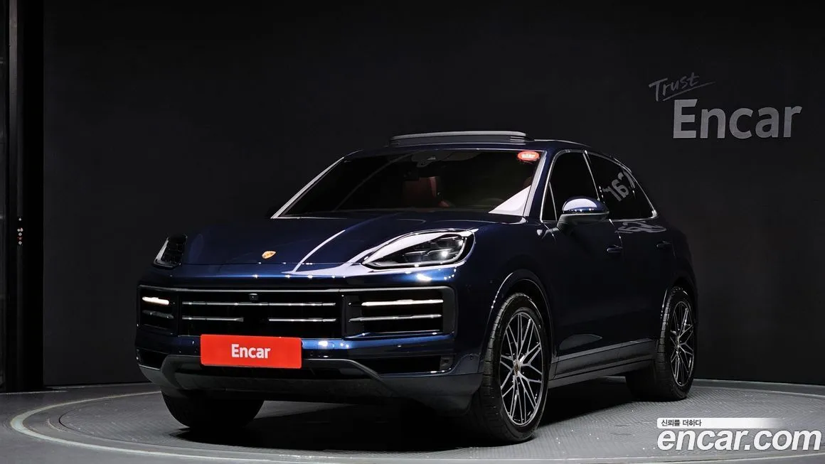 Porsche Cayenne — фото 1