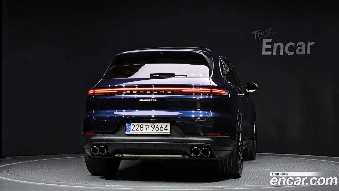 Porsche Cayenne — фото 4