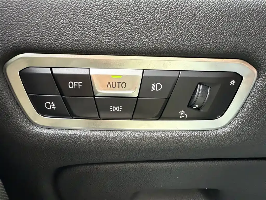 BMW X6 2023 из CN, фото 9