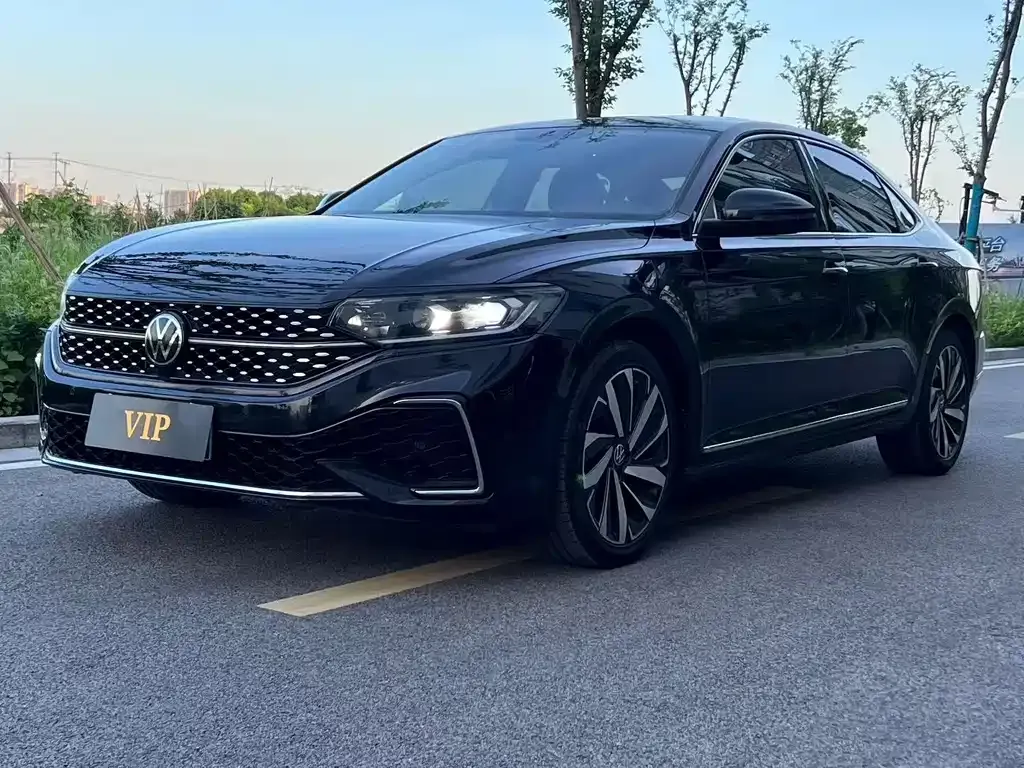Volkswagen Passat 2022 из CN, фото 1