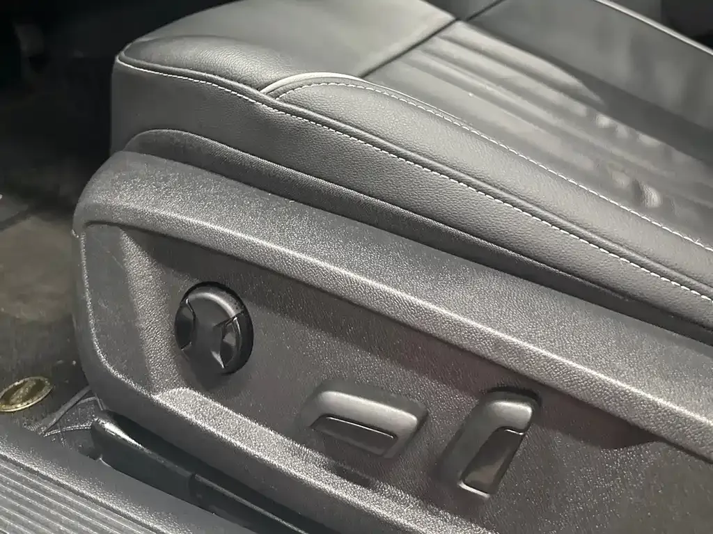 Volkswagen Passat 2022 из CN, фото 10