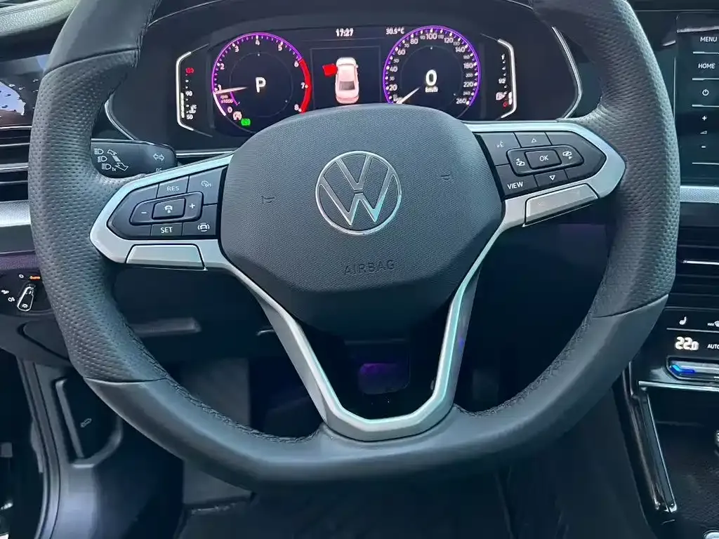 Volkswagen Passat 2022 из CN, фото 7