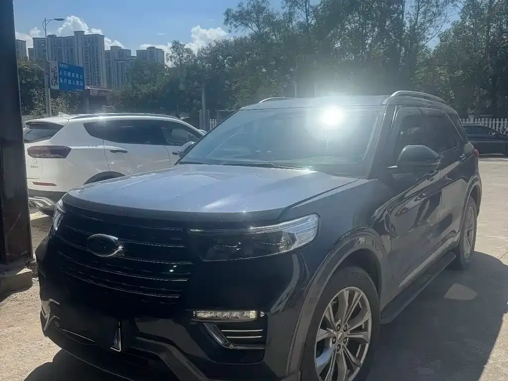 Ford Explorer 2021 из CN, фото 1