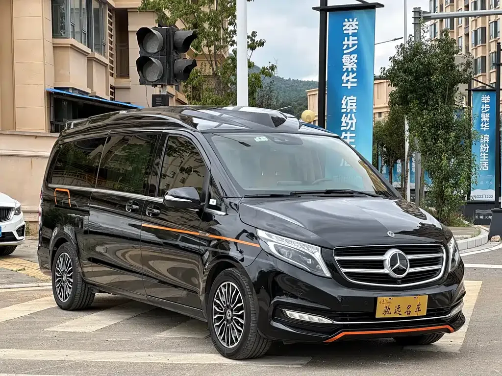 Mercedes-Benz V-Class 2021 из CN, фото 2