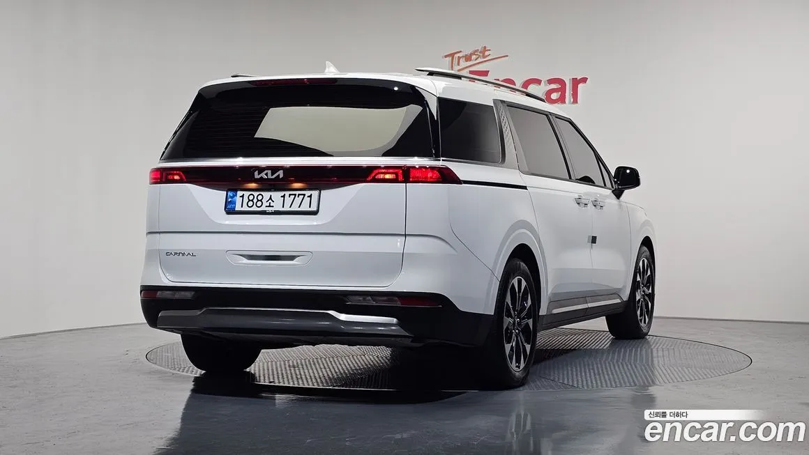 Kia Carnival 2023 из KR, фото 2