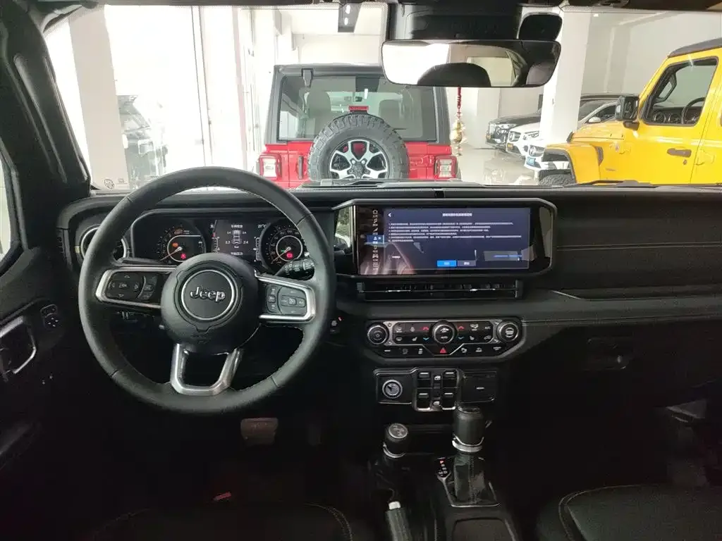 Jeep Wrangler 2023 из CN, фото 10
