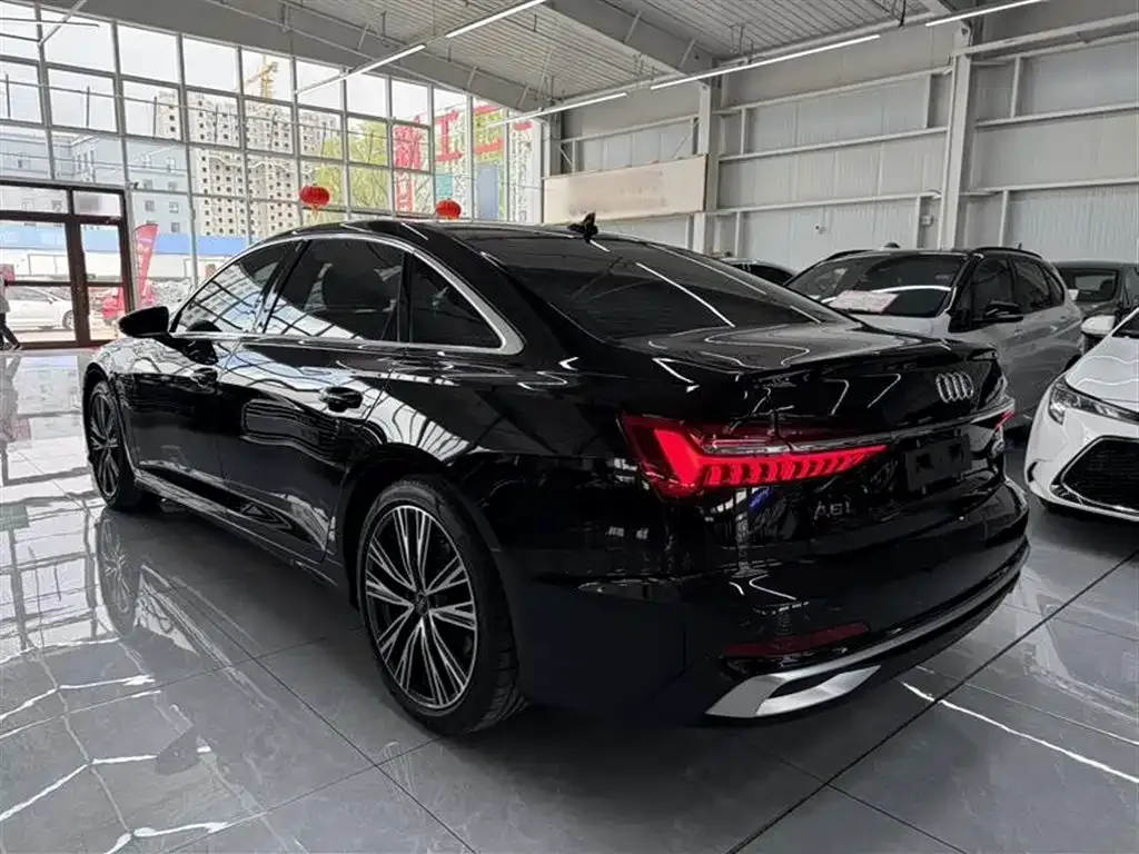 Audi A6L 2023 из CN, фото 7