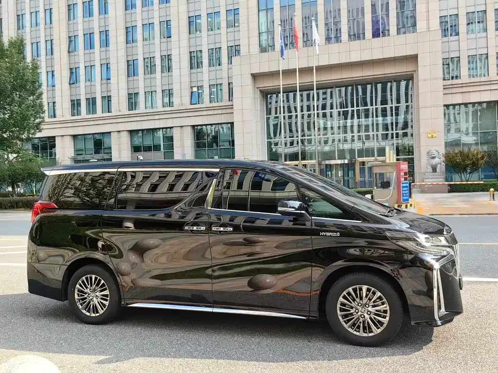 Toyota Alphard 2022 из CN, фото 6