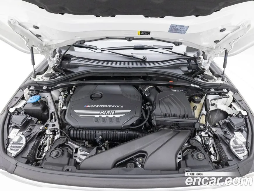 BMW 1-Series 2024 из KR, фото 6