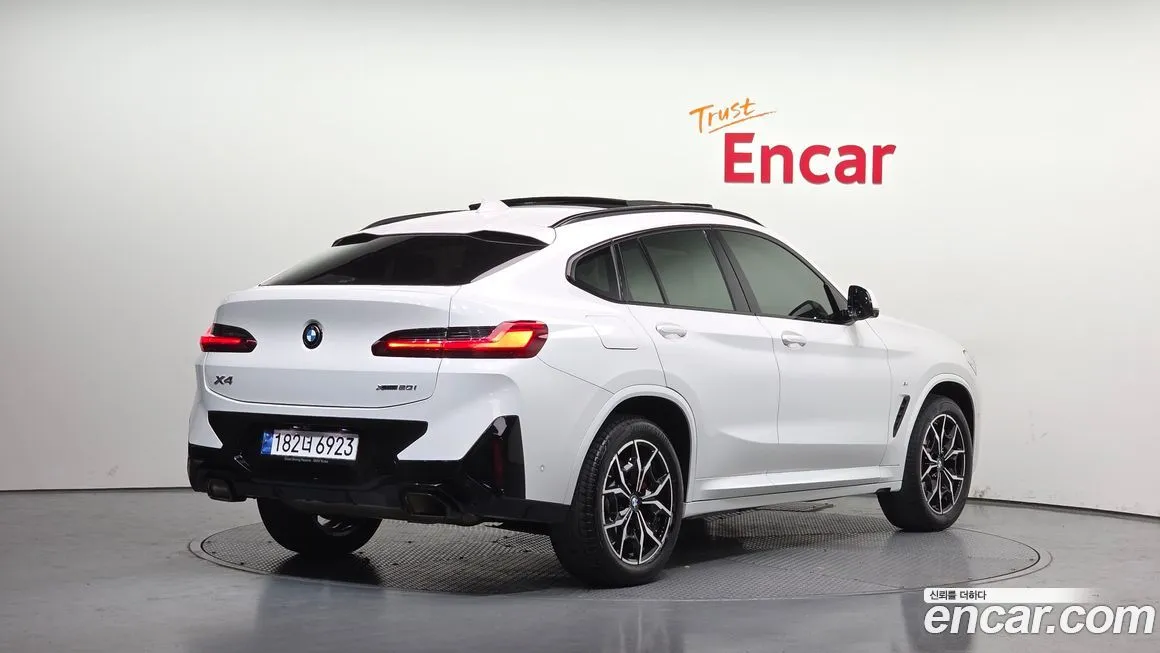 BMW X4 2023 из KR, фото 2