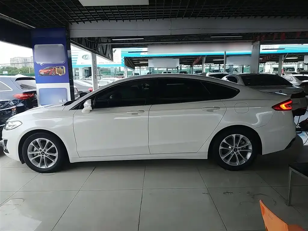 Ford Mondeo 2021 из CN, фото 5