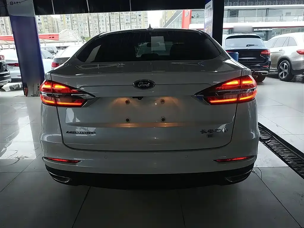 Ford Mondeo 2021 из CN, фото 6