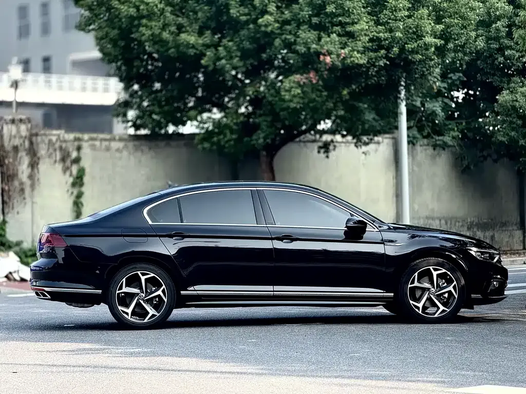 Volkswagen Magotan 2025 из CN, фото 3