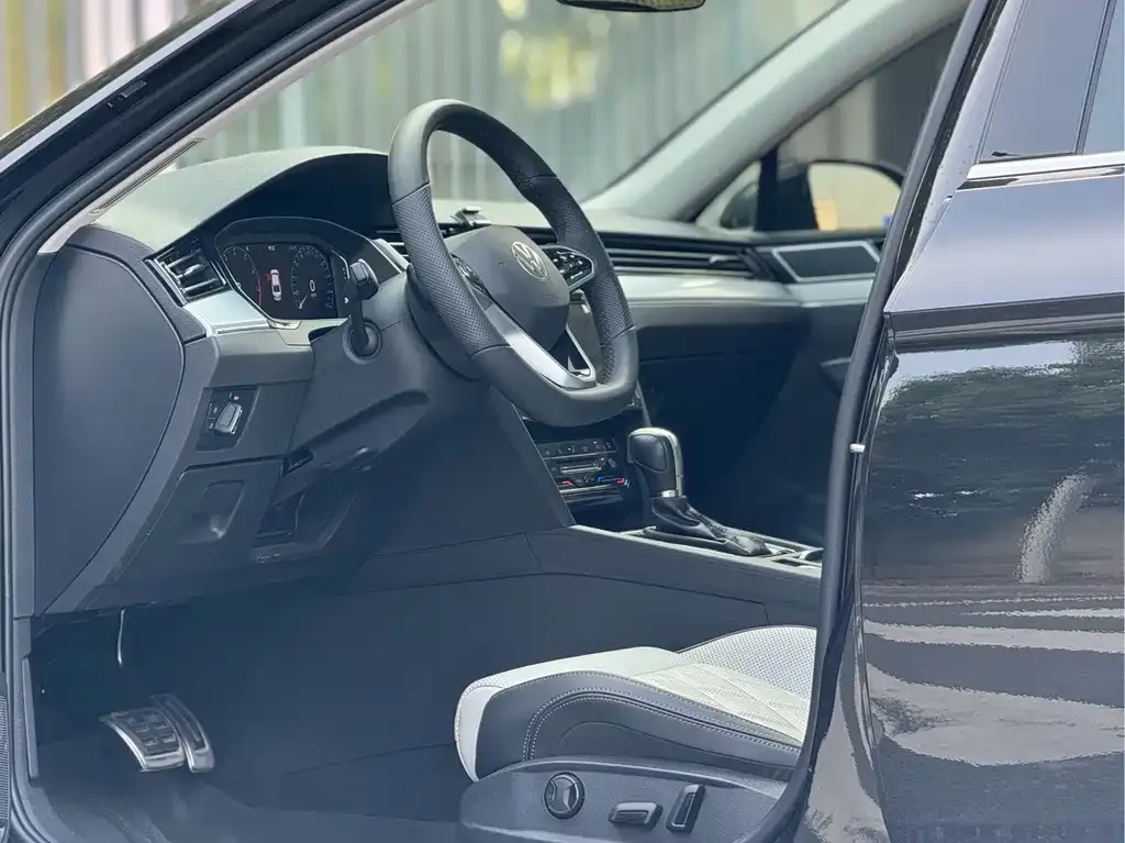 Volkswagen Magotan 2025 из CN, фото 7
