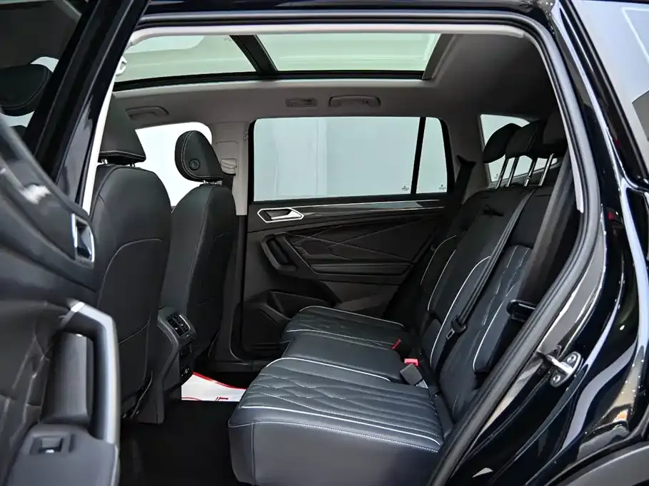 Volkswagen Tiguan L 2024 из CN, фото 10