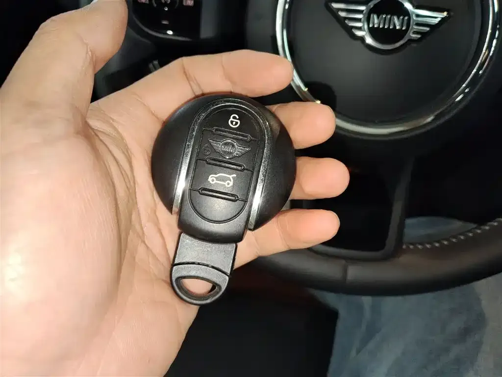 [object Object] Mini Clubman 2023 из CN, фото 9