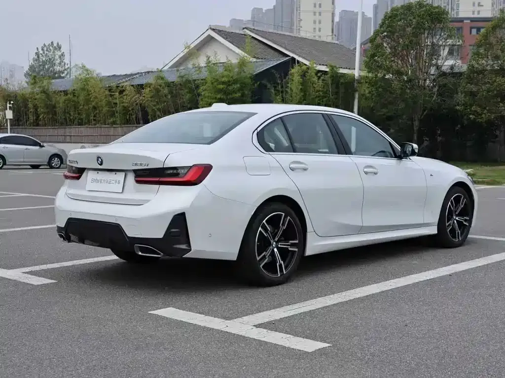 BMW 3 Series 2025 из CN, фото 2
