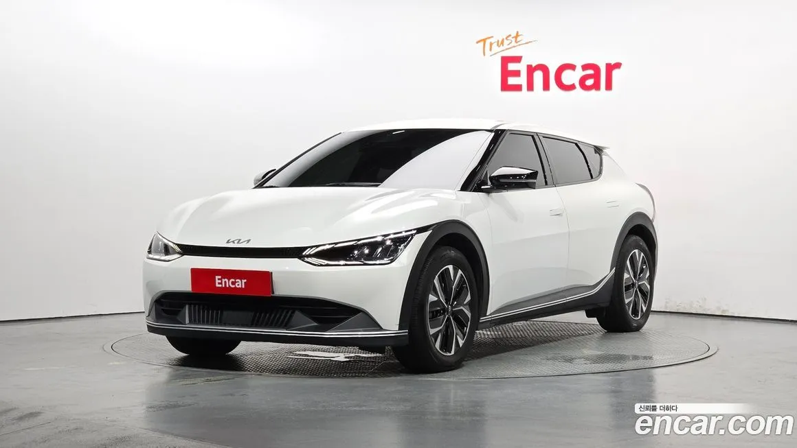 Kia EV6 — фото 1