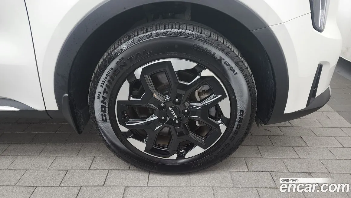 Kia Sorento — фото 5