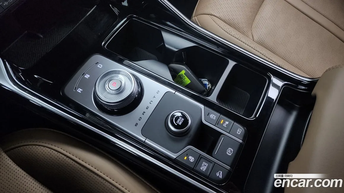 Kia Sorento — фото 9