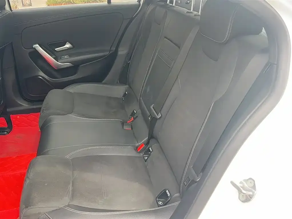 Mercedes-Benz A-Class 2021 из CN, фото 8