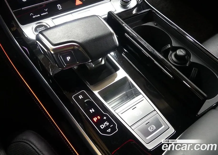 Audi A8 2021 из KR, фото 9