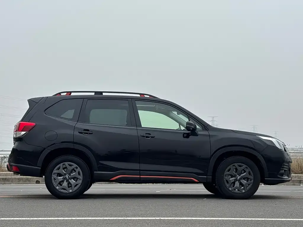 Subaru Forester 2023 из CN, фото 5